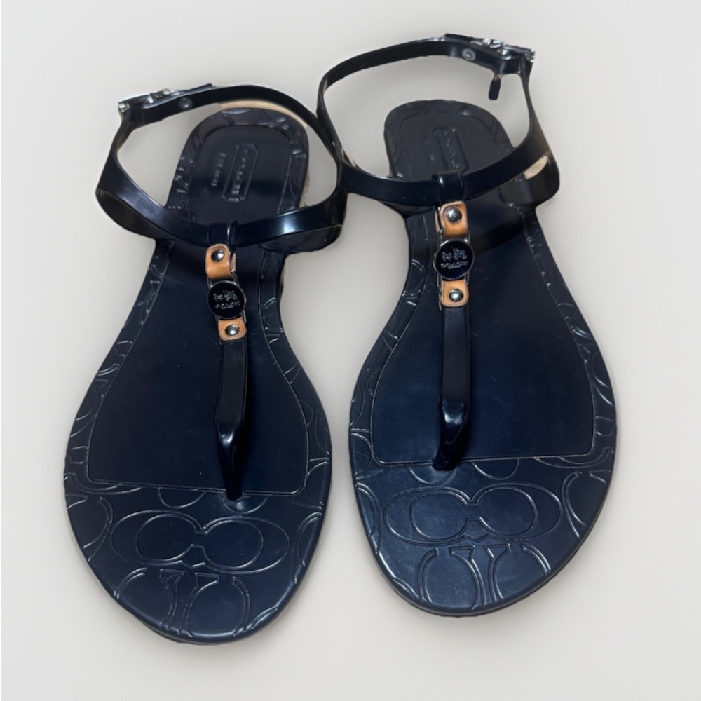 Coach Piccadilly Black Jelly Thong Sandals Signature Logo Charm Size 8 Shoes